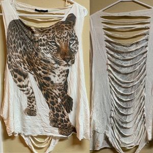 Sleeveless tiger shirt